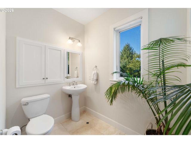 90955 SOUTHVIEW Ln, Florence, OR 97439