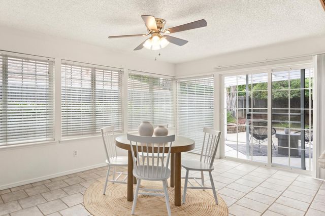 7144 Woodmore Oaks Dr, Citrus Heights, CA 95610