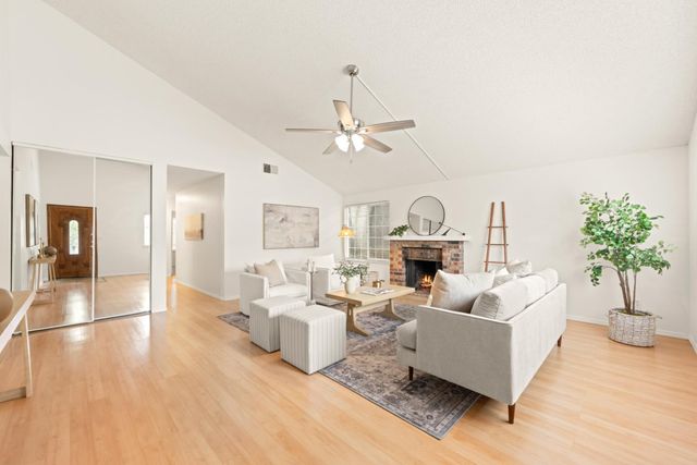 7144 Woodmore Oaks Dr, Citrus Heights, CA 95610