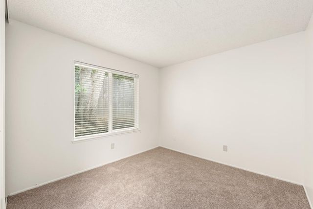 7144 Woodmore Oaks Dr, Citrus Heights, CA 95610