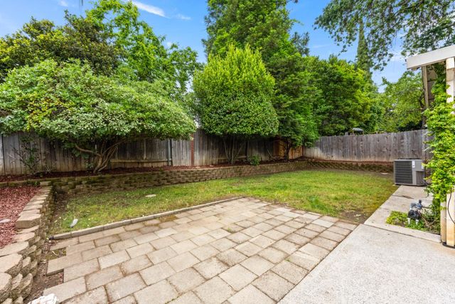 7144 Woodmore Oaks Dr, Citrus Heights, CA 95610
