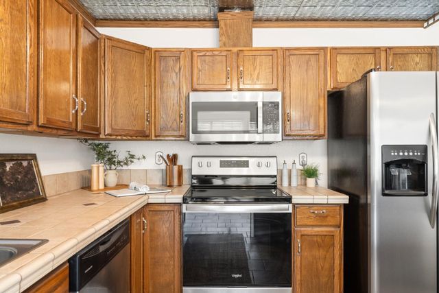 7144 Woodmore Oaks Dr, Citrus Heights, CA 95610