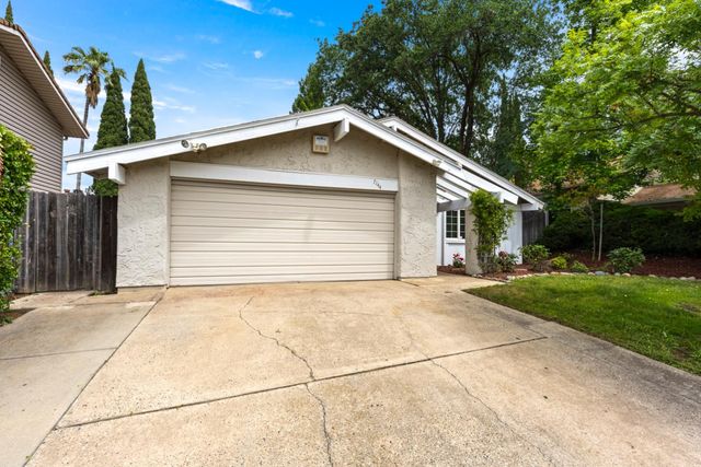 7144 Woodmore Oaks Dr, Citrus Heights, CA 95610