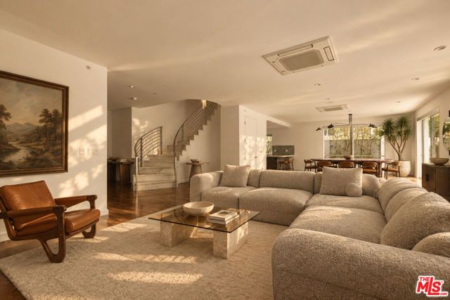 928 N Croft Avenue 102, Los Angeles, CA 90069