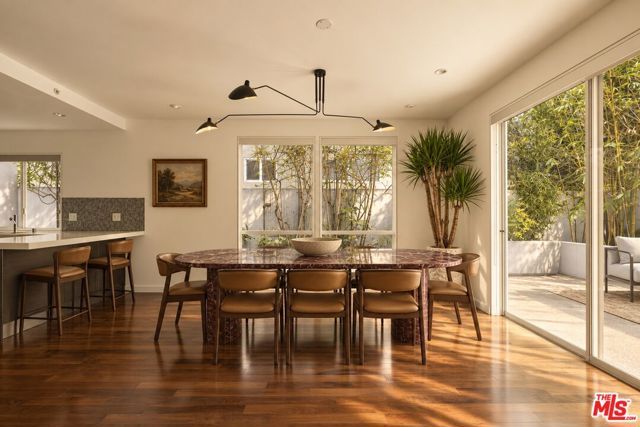 928 N Croft Avenue 102, Los Angeles, CA 90069