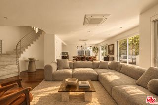 928 N Croft Avenue 102, Los Angeles, CA 90069