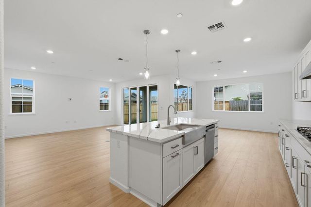 859 Riley Way, Lincoln, CA 95648