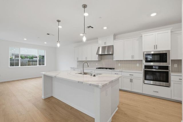 859 Riley Way, Lincoln, CA 95648