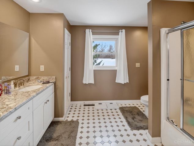 30 Trappist Walk Court, Fairfield, OH 45014