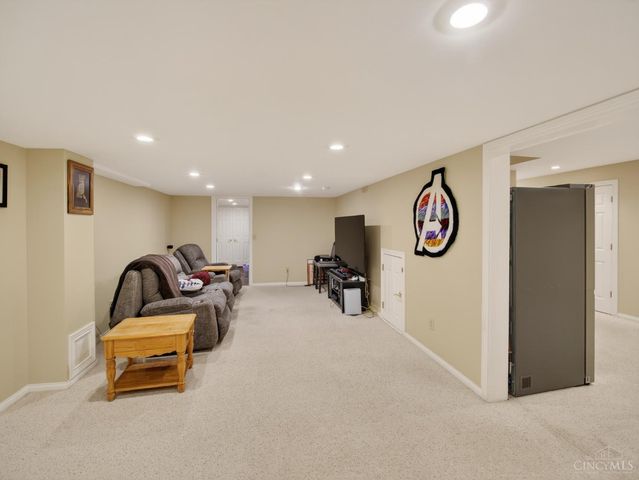 30 Trappist Walk Court, Fairfield, OH 45014
