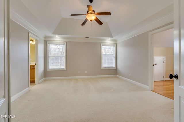 207 Michaels Ridge Boulevard, Johnson City, TN 37615