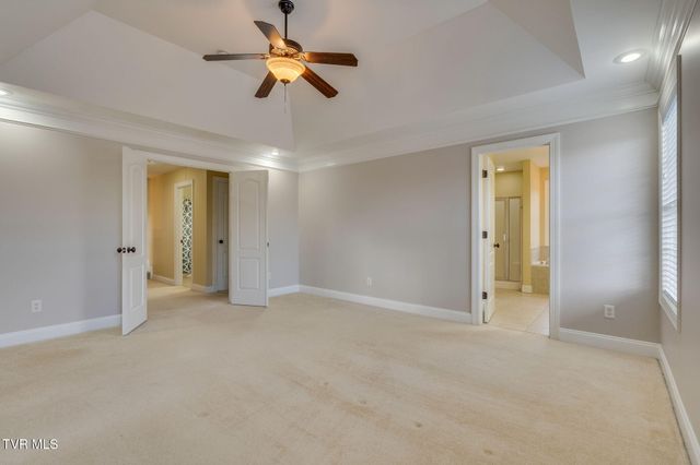 207 Michaels Ridge Boulevard, Johnson City, TN 37615