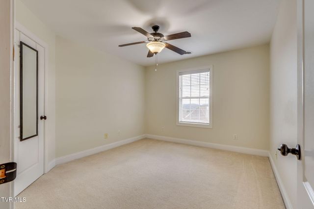 207 Michaels Ridge Boulevard, Johnson City, TN 37615