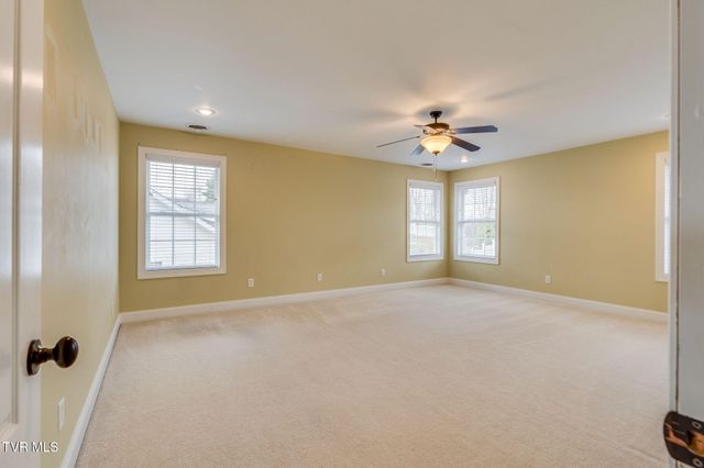 207 Michaels Ridge Boulevard, Johnson City, TN 37615