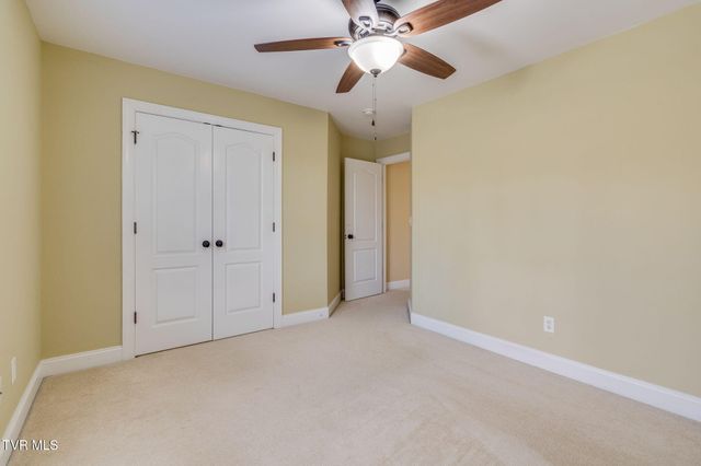 207 Michaels Ridge Boulevard, Johnson City, TN 37615