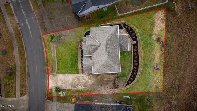 207 Michaels Ridge Boulevard, Johnson City, TN 37615