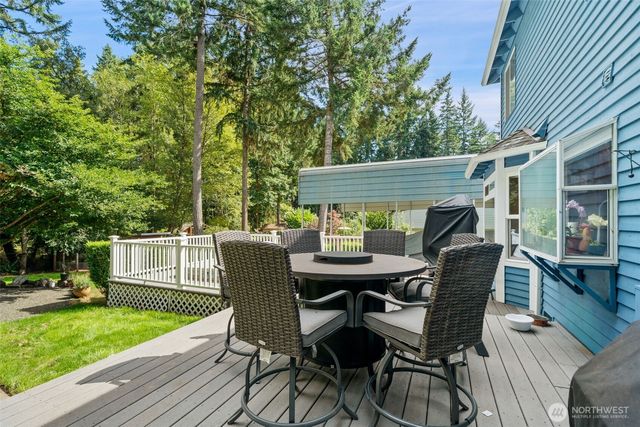 4957 Lakeview Place SE, Port Orchard, WA 98367