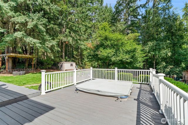 4957 Lakeview Place SE, Port Orchard, WA 98367