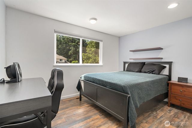 4957 Lakeview Place SE, Port Orchard, WA 98367