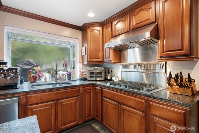 4957 Lakeview Place SE, Port Orchard, WA 98367