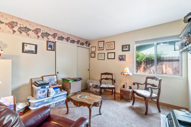 6671 Creekside Street, Redding, CA 96001