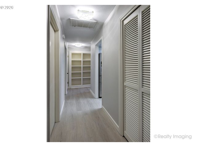 8230 Sw WOODBRIDGE Ct 16, Wilsonville, OR 97070