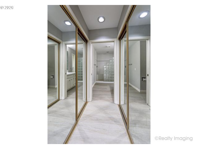 8230 Sw WOODBRIDGE Ct 16, Wilsonville, OR 97070