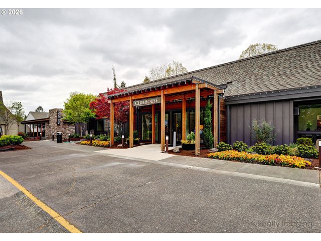 8230 Sw WOODBRIDGE Ct 16, Wilsonville, OR 97070