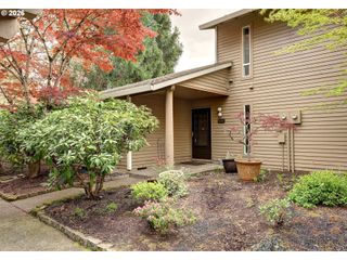 8230 Sw WOODBRIDGE Ct 16, Wilsonville, OR 97070