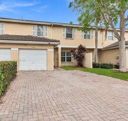 5332 NW 89th Ave, Sunrise, FL 33351
