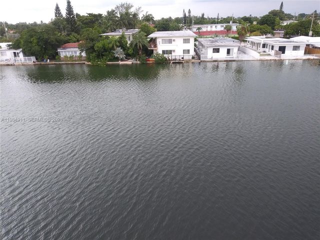 7900 Tatum Waterway Dr 405, Miami Beach, FL 33141