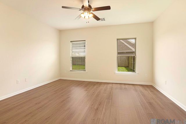 28236 Natchez Trace, Denham Springs, LA 70726