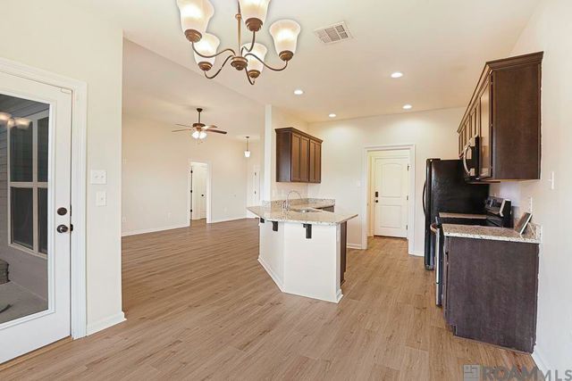 28236 Natchez Trace, Denham Springs, LA 70726