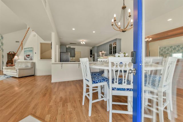 4115 Buccaneer Boulevard, Galveston, TX 77554