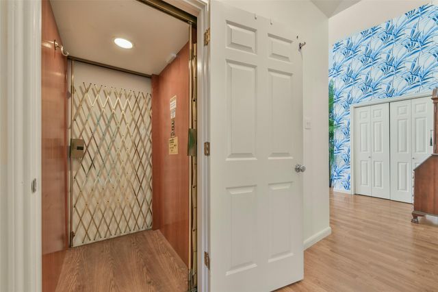 4115 Buccaneer Boulevard, Galveston, TX 77554