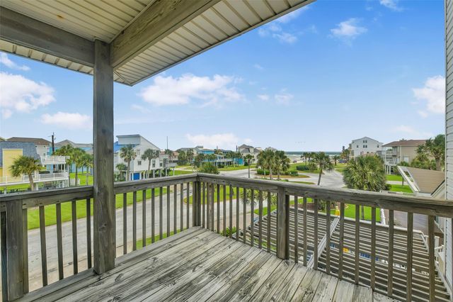 4115 Buccaneer Boulevard, Galveston, TX 77554