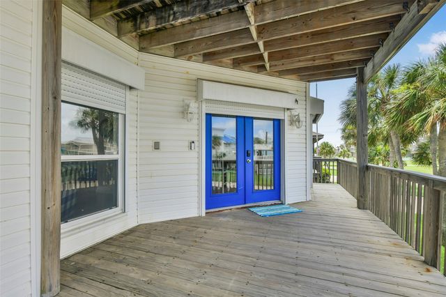 4115 Buccaneer Boulevard, Galveston, TX 77554