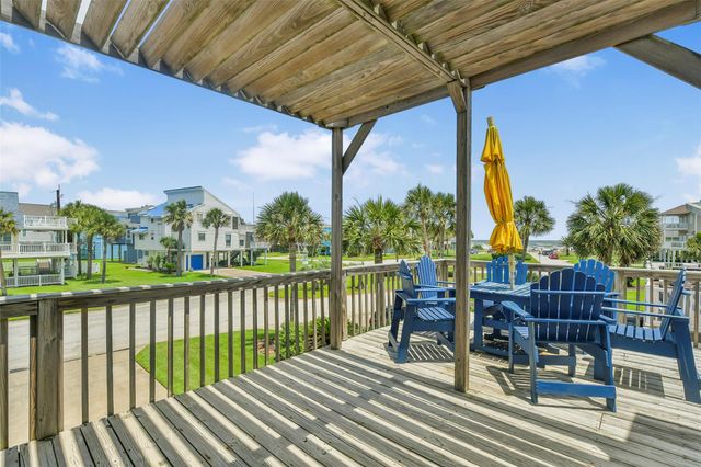 4115 Buccaneer Boulevard, Galveston, TX 77554