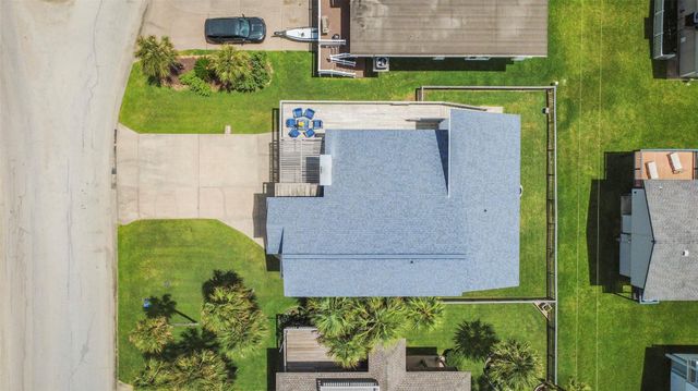 4115 Buccaneer Boulevard, Galveston, TX 77554