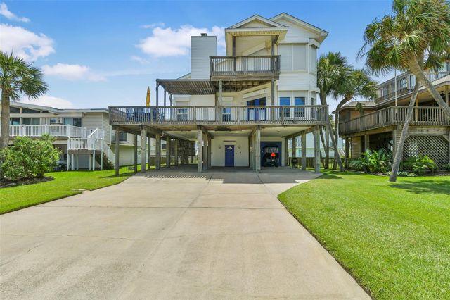 4115 Buccaneer Boulevard, Galveston, TX 77554