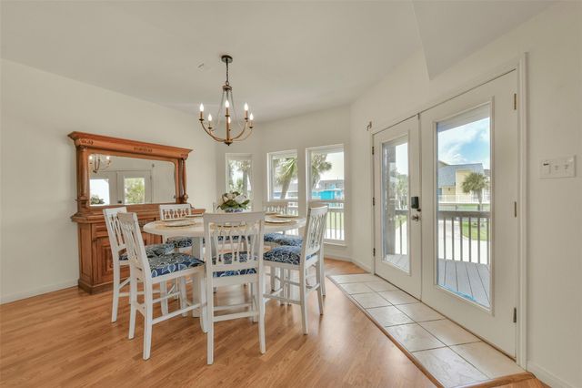 4115 Buccaneer Boulevard, Galveston, TX 77554