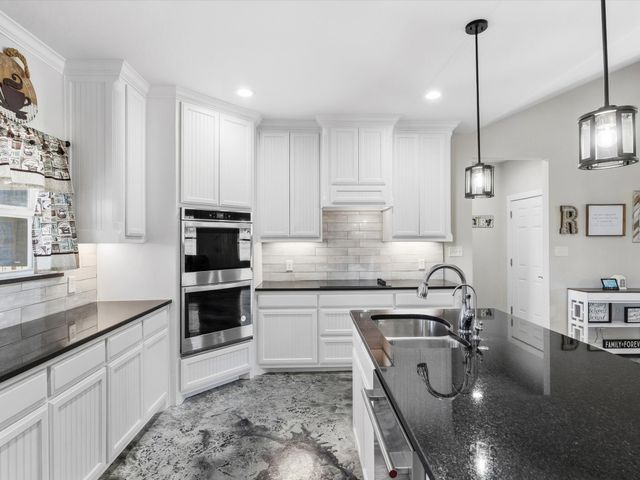 123 Kriston Lane, Springtown, TX 76082