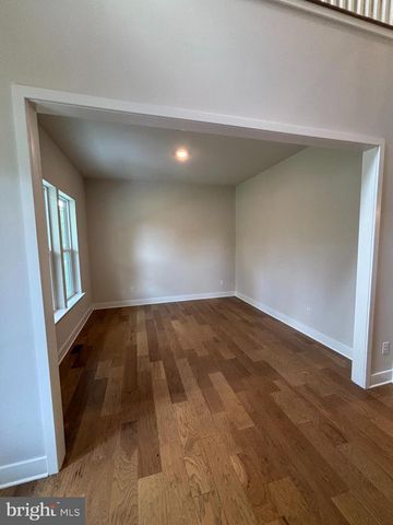 3 DARTMOUTH CT, Hamilton, NJ 08620
