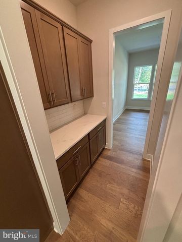 3 DARTMOUTH CT, Hamilton, NJ 08620