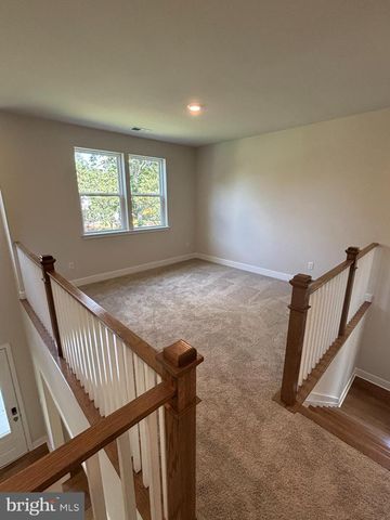3 DARTMOUTH CT, Hamilton, NJ 08620