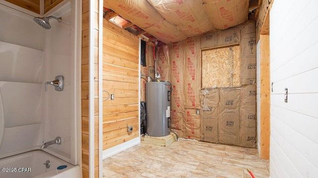 1160 Chance Road, Chipley, FL 32428