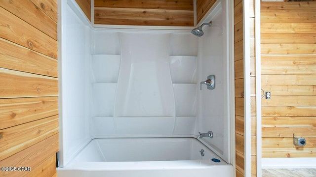 1160 Chance Road, Chipley, FL 32428