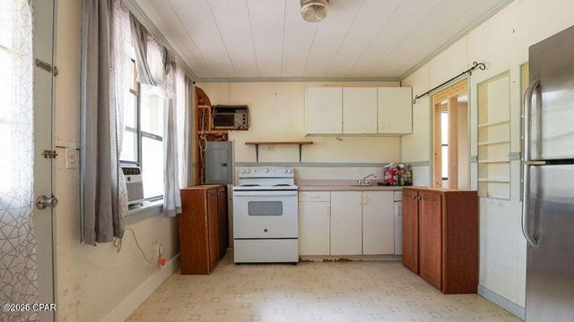 1160 Chance Road, Chipley, FL 32428