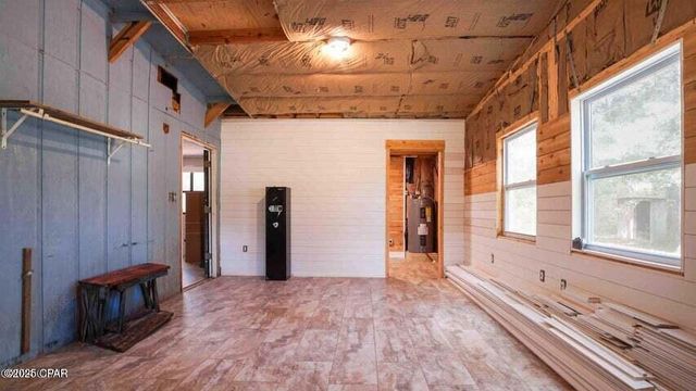 1160 Chance Road, Chipley, FL 32428