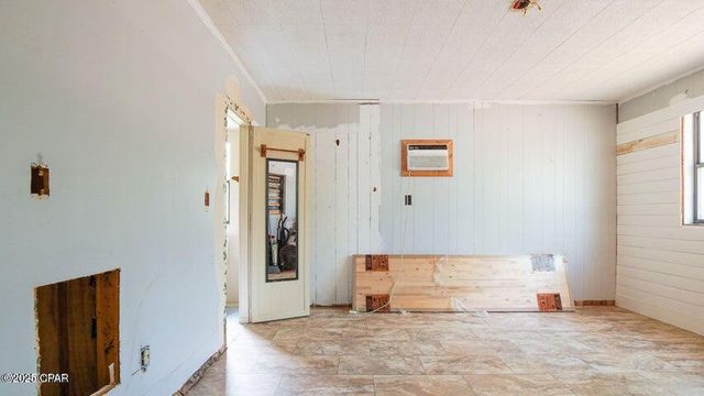 1160 Chance Road, Chipley, FL 32428